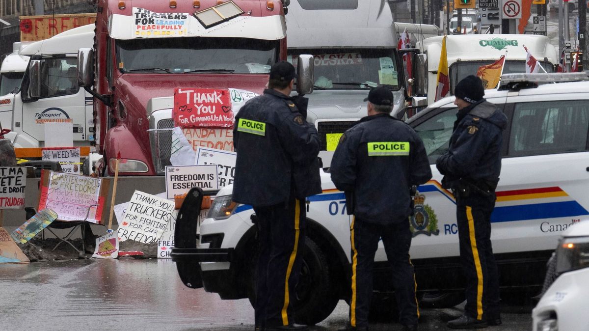 K protestům se připojí extremisté, varovaly kanadskou vládu tajné služby